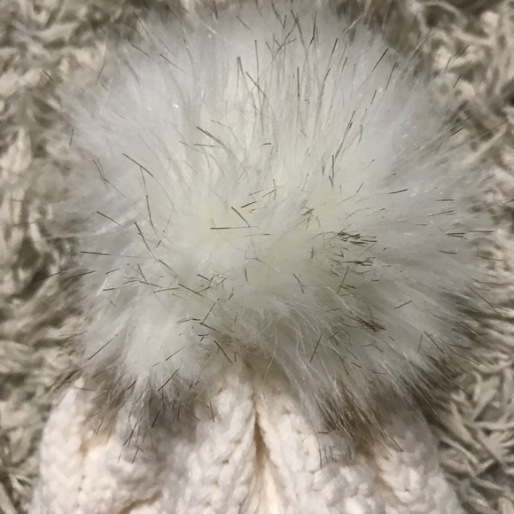 2 express beanies - Picture 2 of 4